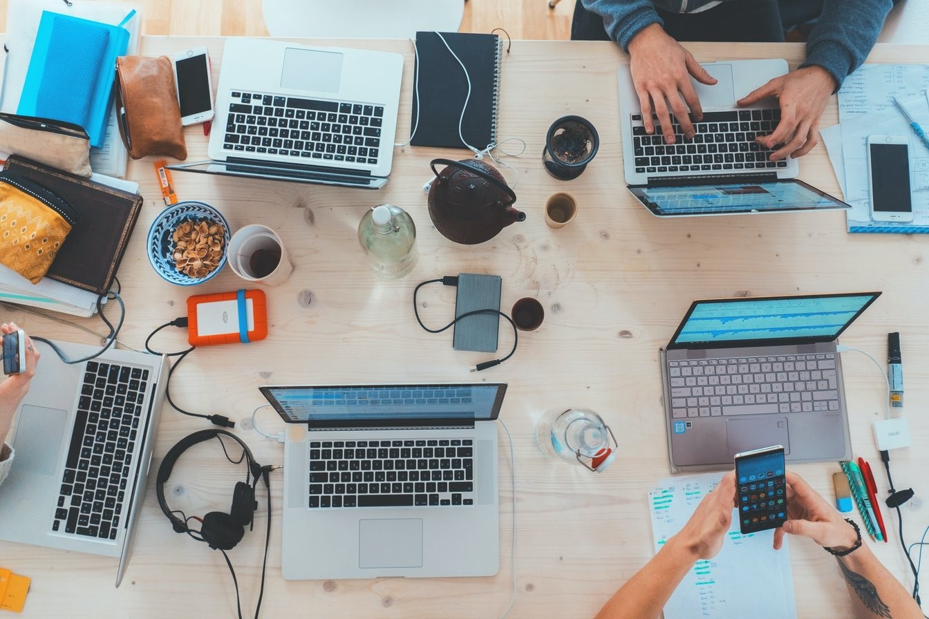 Wie arbeiten Designer und Entwickler effizient zusammen?